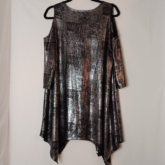 Roaman's Plus Size M (14/16) Cold Shoulder Tunic - Picture 2 of 8